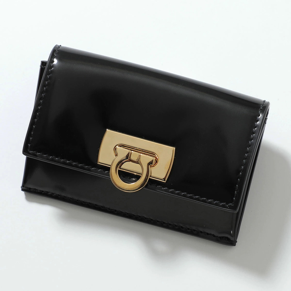 Salvatore Ferragamo Wanda Wallet Gancini Leather Wallet Nero Black